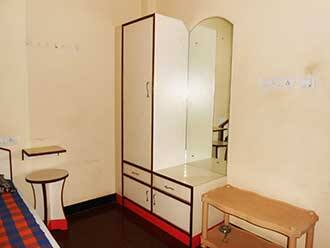 M.v.r Lodge, Tirupattur 2